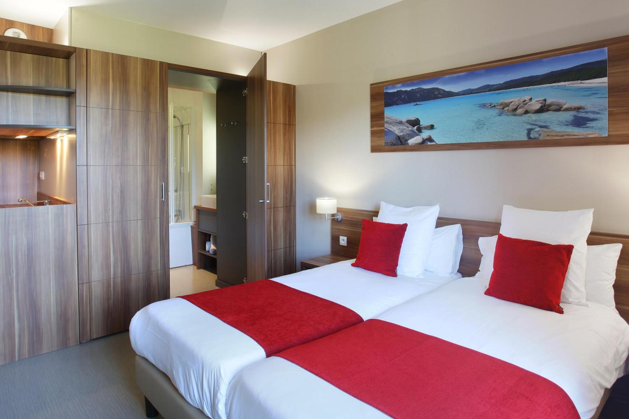 Suite Home Aix En Provence Sud Tgv Bouc-Bel-Air Quarto foto